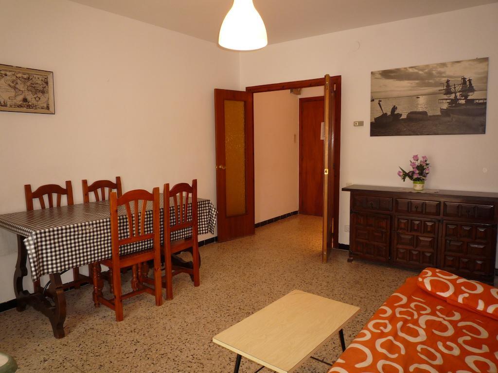 Villa Service - Apartamentos Aransol El Vendrell Pokój zdjęcie